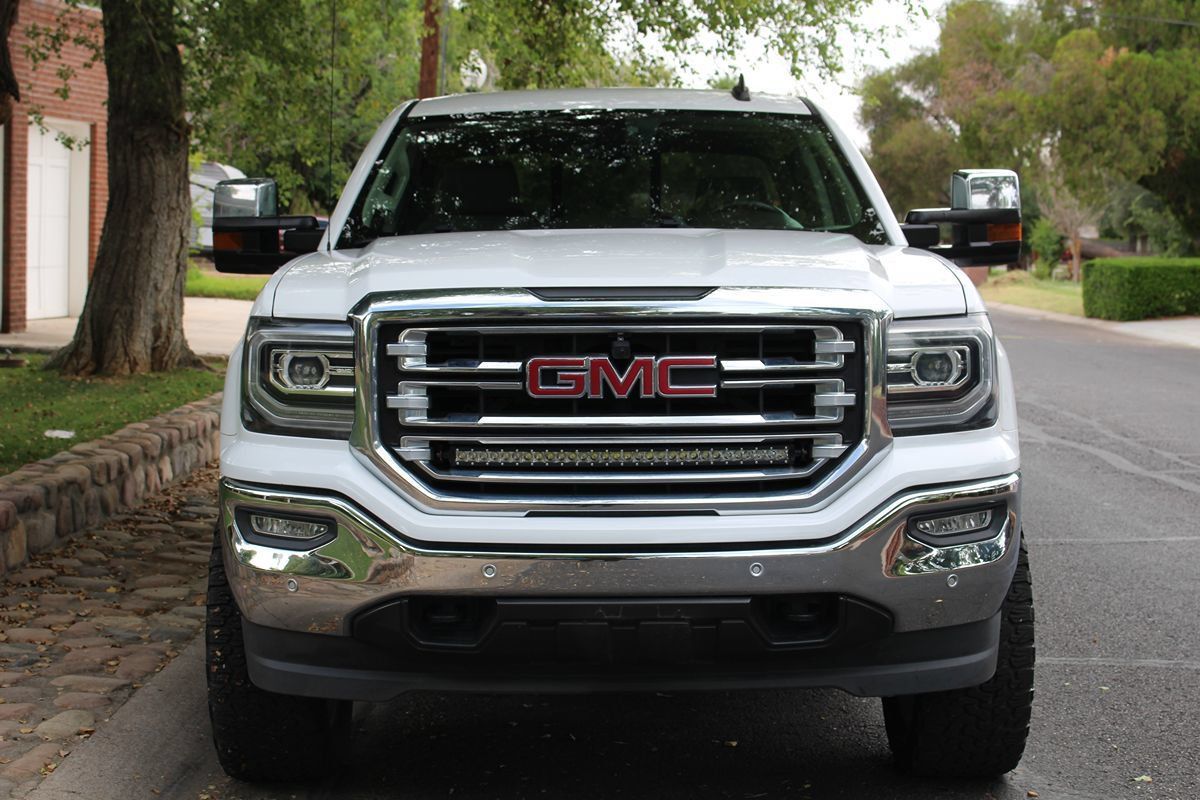 Used 2017 GMC Sierra 1500 SLT AWD/4WD image 4