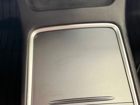 Used 2023 Tesla Model Y Long Range AWD/4WD image 30