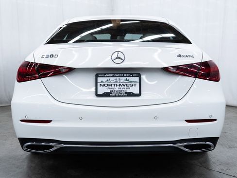Used 2025 Mercedes-Benz C 300 4MATIC Sedan image 5