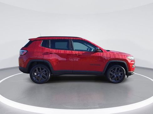 New 2026 Jeep Compass Latitude image 8