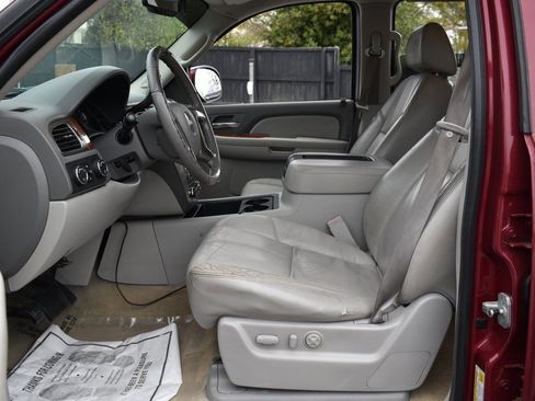 Used 2007 GMC Yukon SLT w/ SLT Preferred Equipment Group image 14