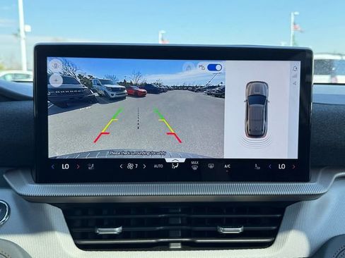 New 2026 Ford Explorer Active w/ Active Comfort Package image 18