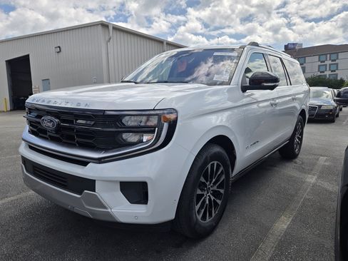 Certified 2025 Ford Expedition Max Platinum AWD/4WD image 1
