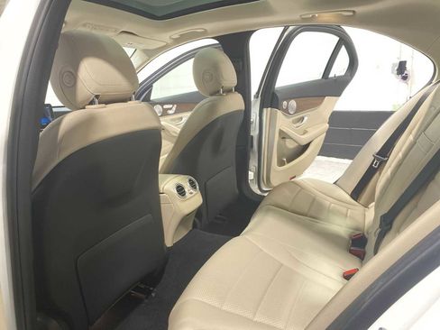Used 2021 Mercedes-Benz C 300 4MATIC Sedan image 12