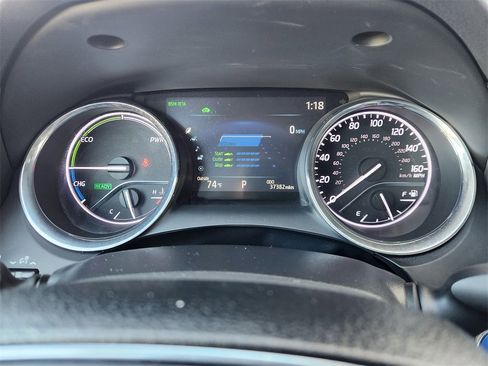 Used 2019 Toyota Camry XLE image 15