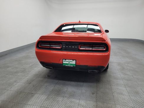 Used 2016 Dodge Challenger SXT Plus RWD image 7