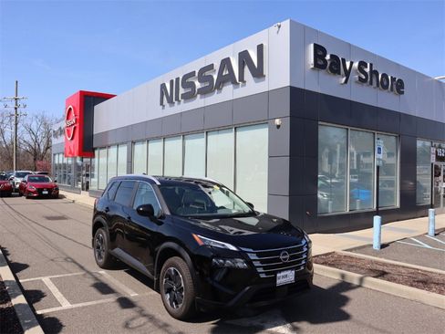 Certified 2025 Nissan Rogue SV w/ SV Premium Package image 2