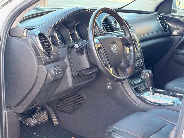Used 2017 Buick Enclave Leather FWD image 11