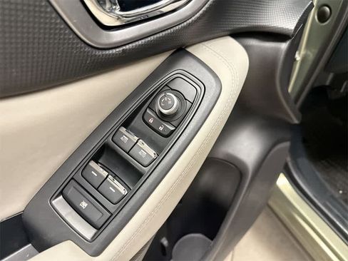Used 2020 Subaru Forester Limited image 17