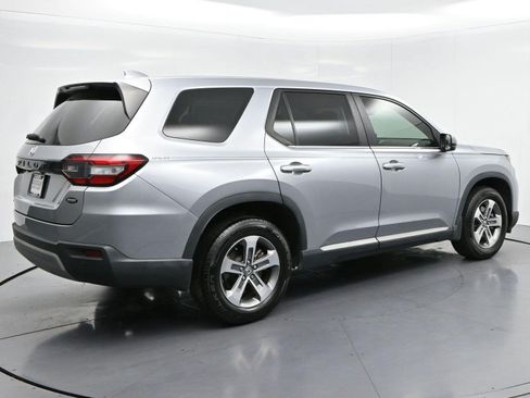 Used 2024 Honda Pilot EX-L image 7
