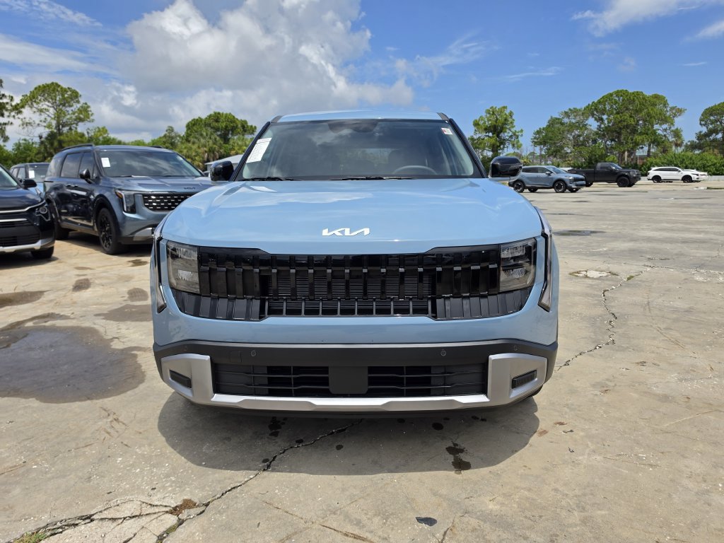 New 2027 Kia Seltos S FWD image 3
