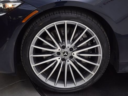 Certified 2022 Mercedes-Benz S 580 4MATIC Sedan image 11