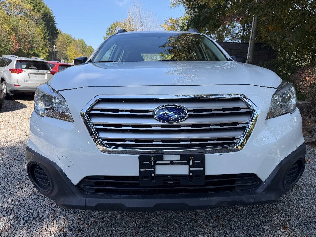 Used 2017 Subaru Outback 2.5i AWD/4WD image 2