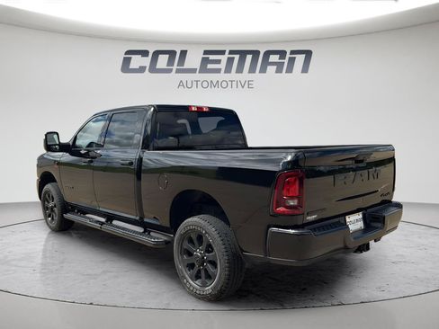 Used 2025 RAM 2500 Big Horn AWD/4WD image 3