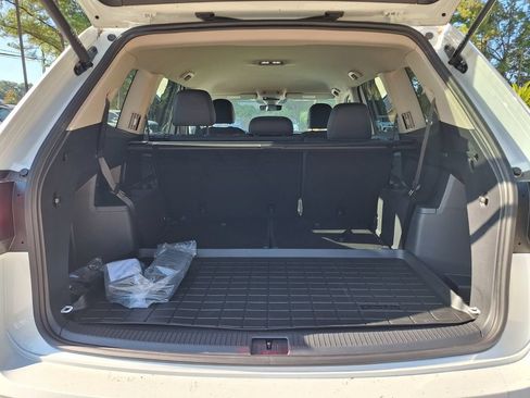 Used 2026 Volkswagen Atlas SE FWD image 23