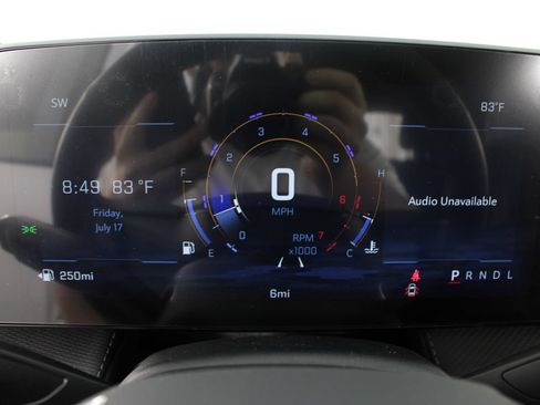 New 2027 Chevrolet Equinox LT w/ Convenience Package II FWD image 11