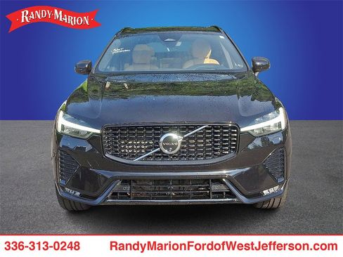 Used 2024 Volvo XC60 B5 Ultimate w/ Protection Package Premier image 2