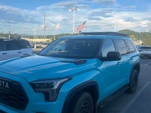 Used 2026 Toyota Sequoia TRD Pro AWD/4WD image 3