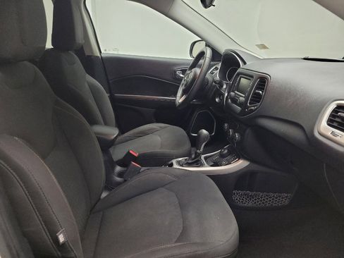 Used 2018 Jeep Compass Sport AWD/4WD image 21