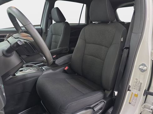 Used 2021 Honda Passport Sport image 14