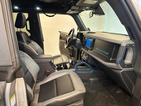 Used 2022 Ford Bronco Black Diamond image 20