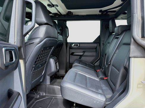 Certified 2025 Ford Bronco Badlands AWD/4WD image 29