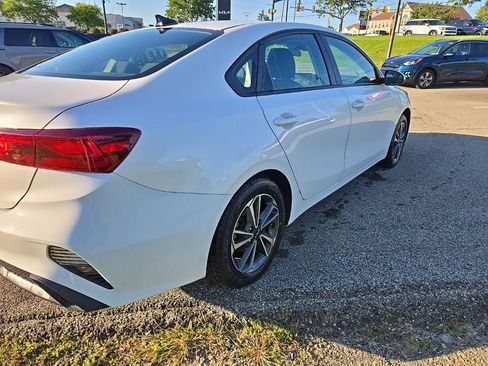 Used 2023 Kia Forte LXS FWD image 3
