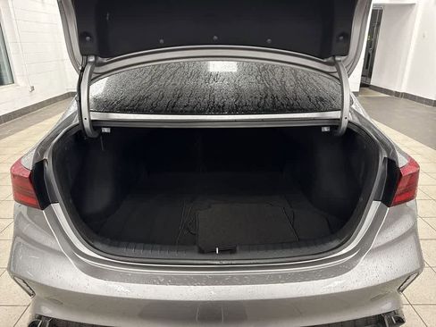 Used 2023 Kia Forte GT-Line w/ GT-Line Technology Package FWD image 11