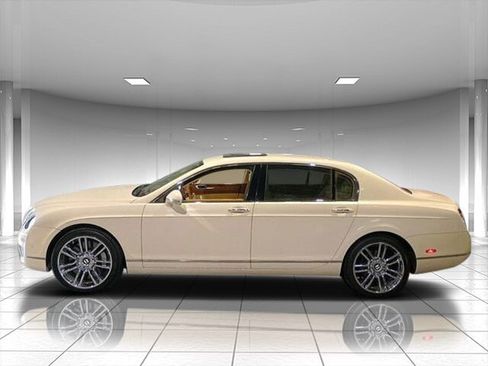Used 2010 Bentley Flying Spur Flying Spur image 4