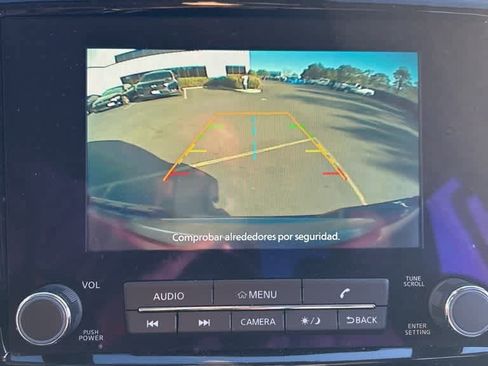 Used 2022 Nissan Frontier SV w/ Technology Package image 10