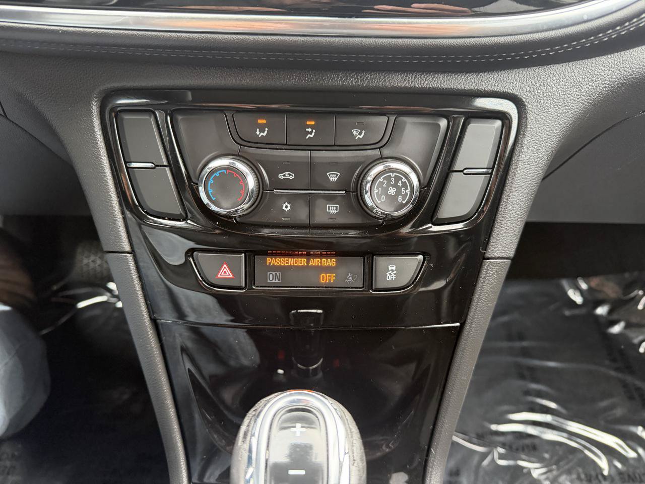 Used 2018 Buick Encore Preferred AWD/4WD image 13