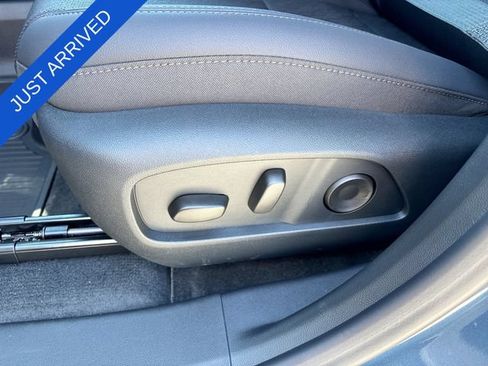 New 2026 Chevrolet Equinox LT w/ Convenience Package II FWD image 12