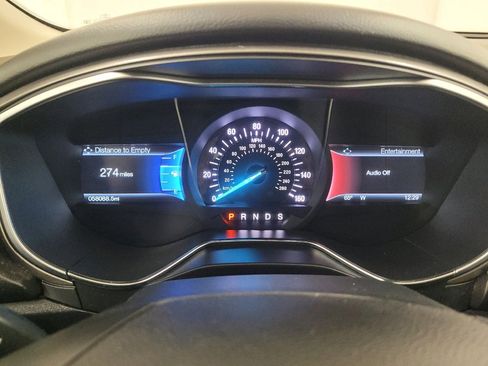 Used 2018 Ford Fusion SE w/ Fusion SE Technology Package FWD image 23