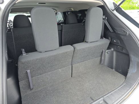 Used 2022 Mitsubishi Outlander ES AWD/4WD image 13