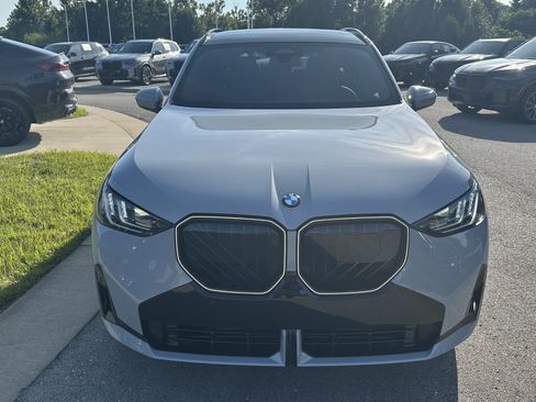 Used 2026 BMW X3 xDrive30i w/ Premium Package AWD/4WD image 3