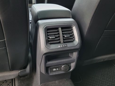 Certified 2024 Volkswagen Tiguan SE R-Line image 34