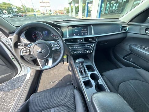 Used 2019 Kia Optima LX FWD image 12