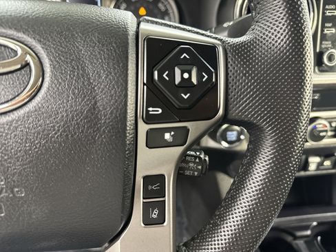 Used 2023 Toyota Tacoma SR5 AWD/4WD image 44