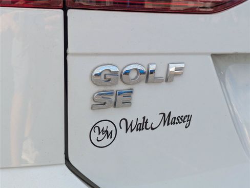 Used 2016 Volkswagen Golf SE w/ Lighting Package FWD image 12