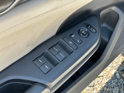 Used 2020 Honda Civic EX-L image 16