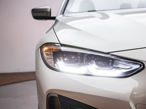 Certified 2023 BMW M440i Convertible image 5
