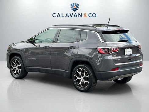 Used 2024 Jeep Compass Limited AWD/4WD image 5