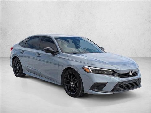 Used 2024 Honda Civic Sport image 3