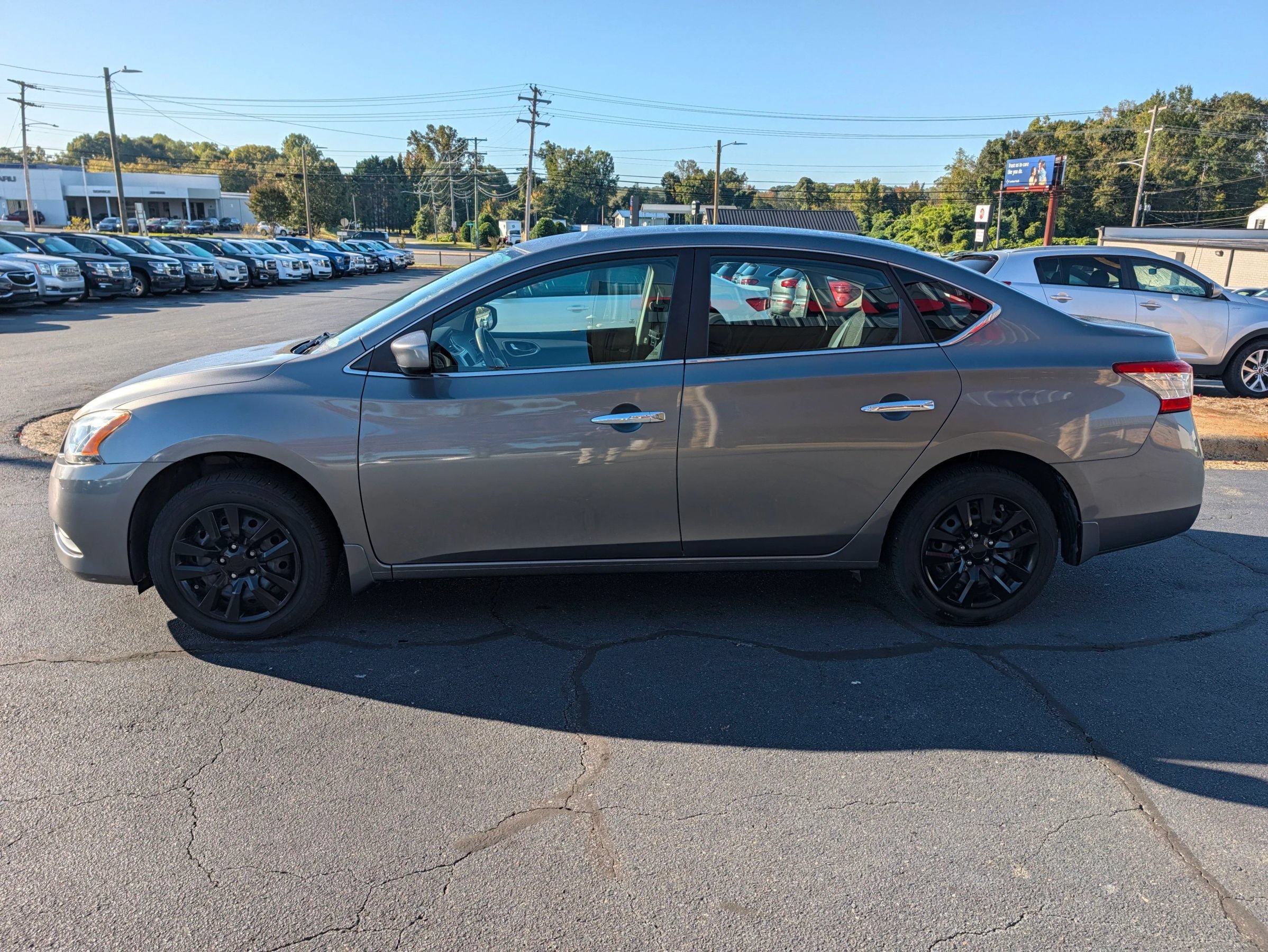 Used 2015 Nissan Sentra S FWD image 4