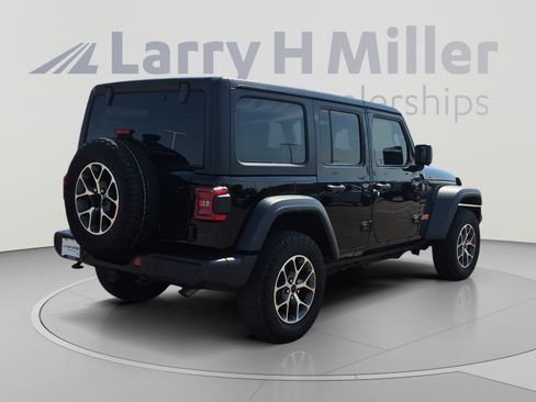 Used 2024 Jeep Wrangler Unlimited Sport AWD/4WD image 5