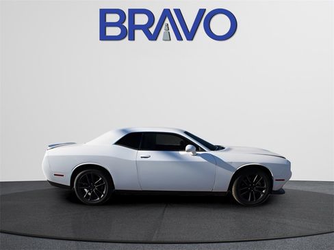 Used 2022 Dodge Challenger GT image 4