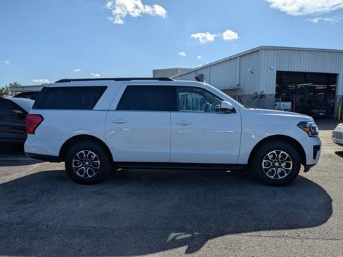 Certified 2024 Ford Expedition Max XLT image 4