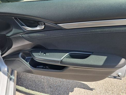 Used 2018 Honda Civic EX image 19
