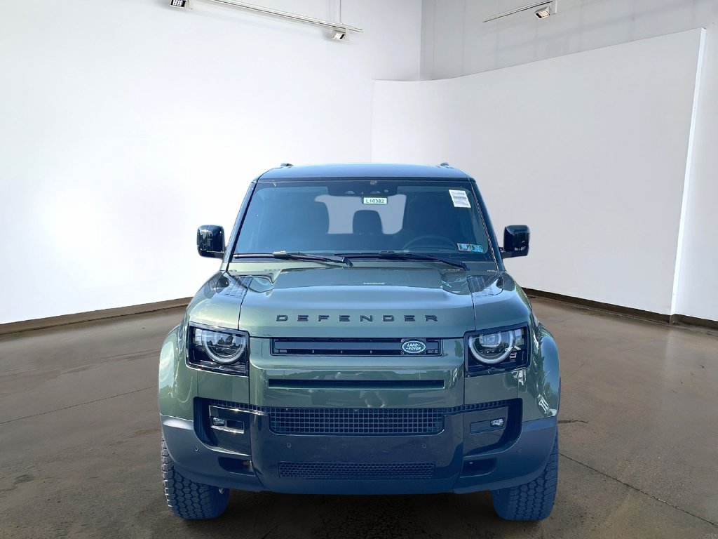 New 2026 Land Rover Defender 110 S AWD/4WD image 2