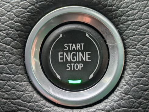 Used 2021 GMC Yukon XL Denali AWD/4WD image 38
